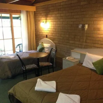 High Country Motor Inn