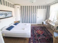 Prästgårdens Pensionat Hotels in Orust