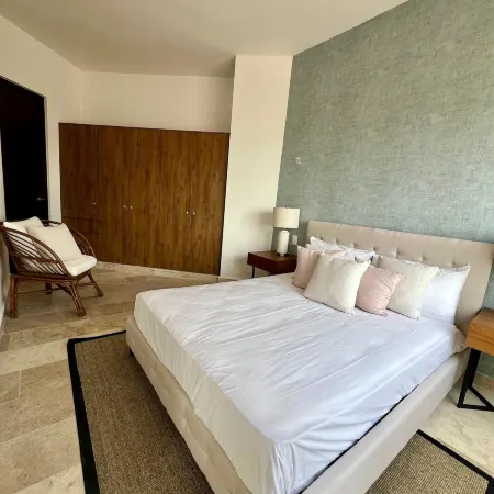 Penthouse Navela 405, by Cercana