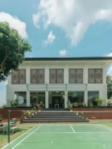 Hakata Lejja near Natural Hot spring Hotel di Mario Riawa