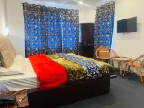 Hotel Golden Peak Sonamarg