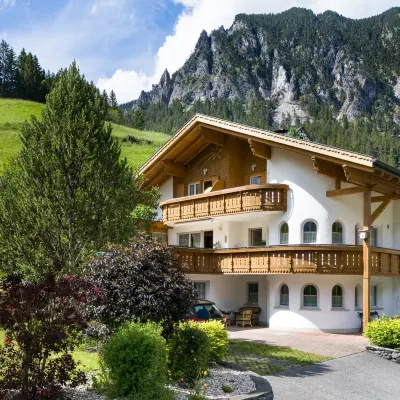 Haus Alvier - 3-zimmer Fewo Rothorn mit Terrasse Hotels near Bergbahnen Brandnertal Ges.m.b.H.