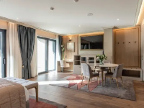 Swiss Diamond Boutique Hotel La Romantica Ξενοδοχεία στην πόλη Bissone