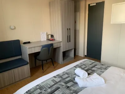 Mooncity Hotel & Boardinghouse Hotels in Gallus