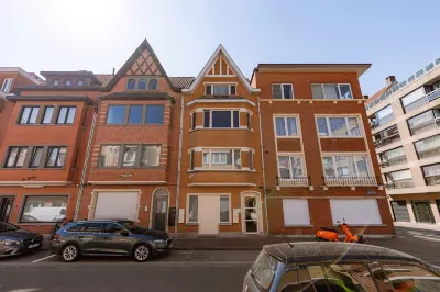 Huswell - Modern family flat steps from the sea Hotels in der Nähe von Heist Railway Station