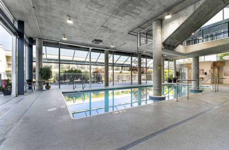Best Western Plus Kelowna Hotel & Suites photo 3