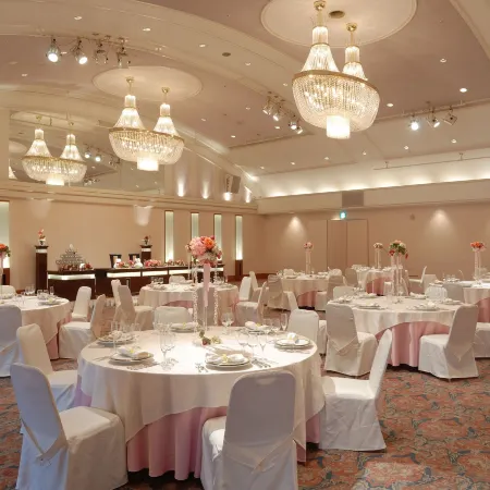 Niigata Grand Hotel Отели рядом со станцией JR Hakusan Station