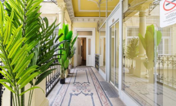 Oasis Luxe Boutique Suites by BQA