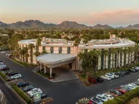 Embassy Suites by Hilton Phoenix Biltmore Hotels near 5 & Diner - N. 16th St.