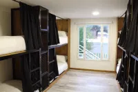 ดอร์มิส อาคา โรงแรมใน