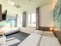 B&B HOTEL Offenburg-Hbf Hotel di Offenburg