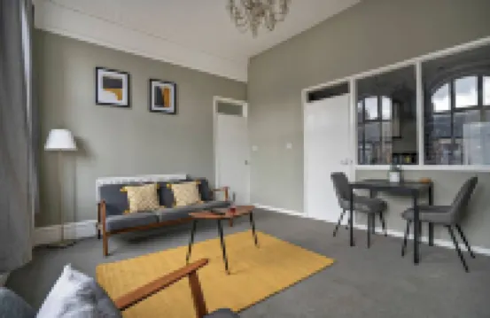 2 Bed-Town Centre-Free Parking - by Holiday Homes Hotel di Wallsend