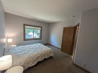Beautiful & Spacious 2nd Floor Apartment