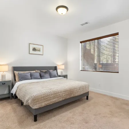 Hot Tub, BBQ Grill, Game Rm & String-Lit Patio @4BR Boho Pines Haven in FLG
