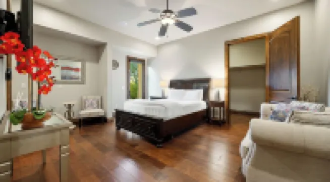 New Year’s Weekend Open 9Br Hilltop Estate Luxury w/ Pool, Spa, Theater 天堂谷酒店