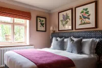 The Carnarvon Arms Hotels in Kingsclere
