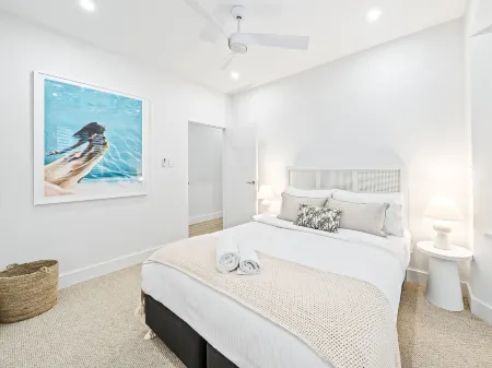 Cocos at Palm View Collective Отели рядом с достопримечательностью «Elizabeth Bay Marina»