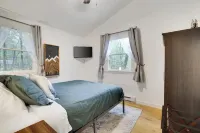 Winter Escape / Fireplace / Firepit / Relaxing