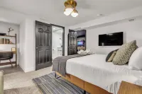 Group Getaway • HotTub • Arcade • Fire Pit • Near Denver/Boulder