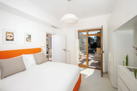 Villa Leonardo in the Heart of Positano Central Location Отели в г. Позитано
