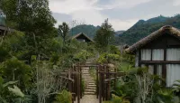 TOKI Ecolodge Cao Răm Các khách sạn ở Nhuận Trạch