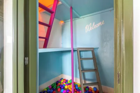 Spacious Villa with Garden