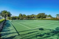 Luxurious Golf Condo W/ Resort Pool and Amenities!