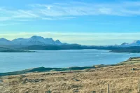 Shepherd Moon - Sea View Cottage near NC500