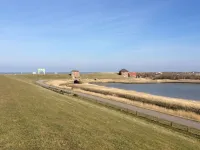 Bright, family-friendly house near the dyke with wallbox