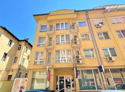 Dunav Apartment House