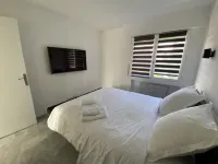 Cannes POINTE CROISETTE Hotels in Pointe Croisette