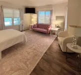 2Bd 2 ba Heated Pool&Hot Tub