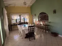 4Br, 5Bath, 5 minutes to Beach AC Home