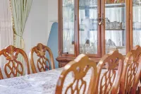 Quite House Near the Vancouver Airport Hotels in Tsawwassen