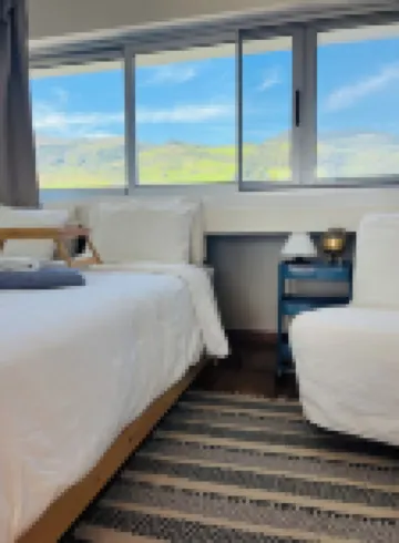 Come and enjoy peace, quiet and views of the sea and mountains in your comfort.