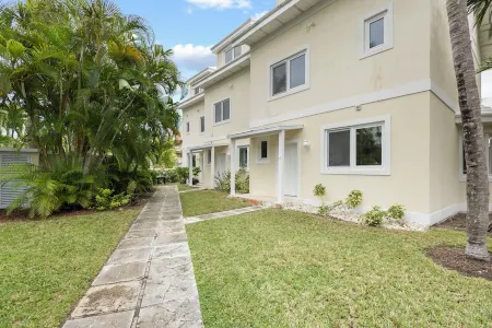 Large and Luxurious Unit 6 / Spacious / Atlantis - Group / Family Отели в г. Остров Парадайз