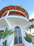 Beach Front, Amazing, Private Home