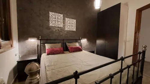 2 bedrooms, 1 living room with kitchen, shower/WC, terraces, Garden, Parking