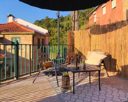 Regouro - an Hidden Gem in Douro Valley Hotels in Cinfaes