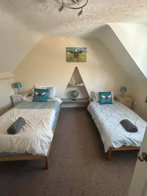 Yves Cottage, close to beach