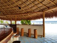 Aquatech Villas DeRosa Resort - Quầy bar
