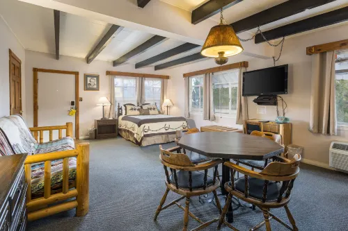 Apache Motel