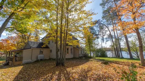 Large Three Bedroom Retreat Family Friendly Cottage Hotel a Muskoka Lakes