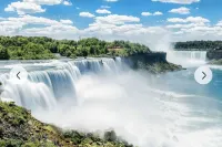 Beautiful newly built house, 10 mins drive away  from Niagara Falls &outlet mall Hotels in Thorold