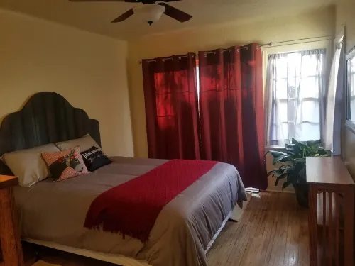 Three Bedrooms Two Baths sleeps 6 - Walking distance to Downtown Paso Robles