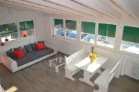 Quiet holidays, in an area surrounded by greenery, 100 mt from the center