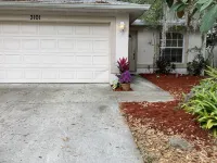 Orchid House 5 minutes from the beach