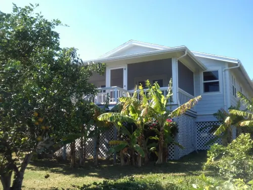 Beautiful waterfront home w/ private dockage within HT Harbour Hotels in Elbow Cay