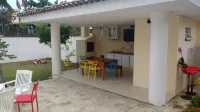 Casa, 4 Quartos em Vilas do Atlântico a 300 mt Praia, Piscina e Suítes Completas