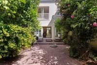 Chic T'house in SA's culinary capital